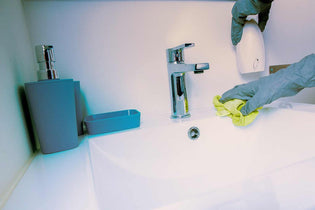 How to Clean Bathtub
